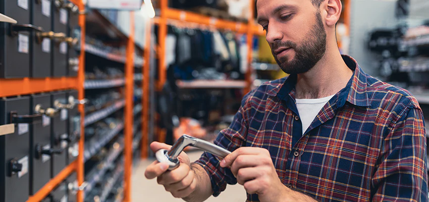 Locksmith For Retail Stores Lockout Services in Corning, California